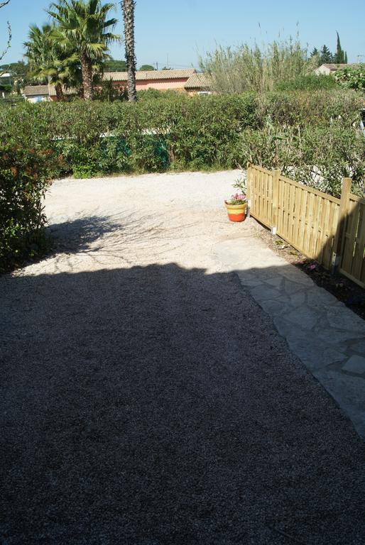 Le Mas Du Bijou Bleu Puget-sur Argens Rom bilde