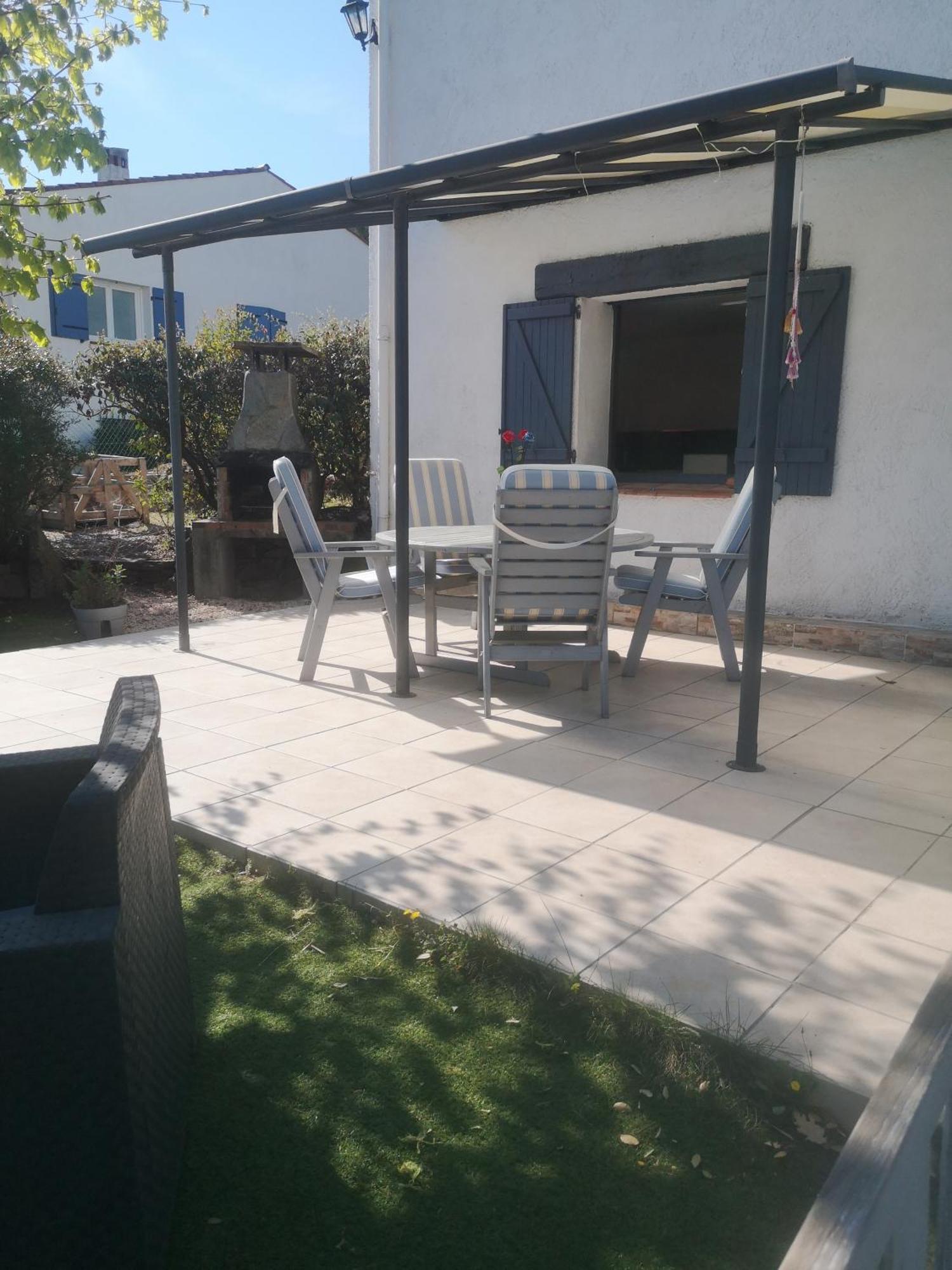 Le Mas Du Bijou Bleu Puget-sur Argens Rom bilde